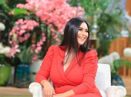 برنامج معكم مني الشاذلي 2024 – حلقة نهي عابدين